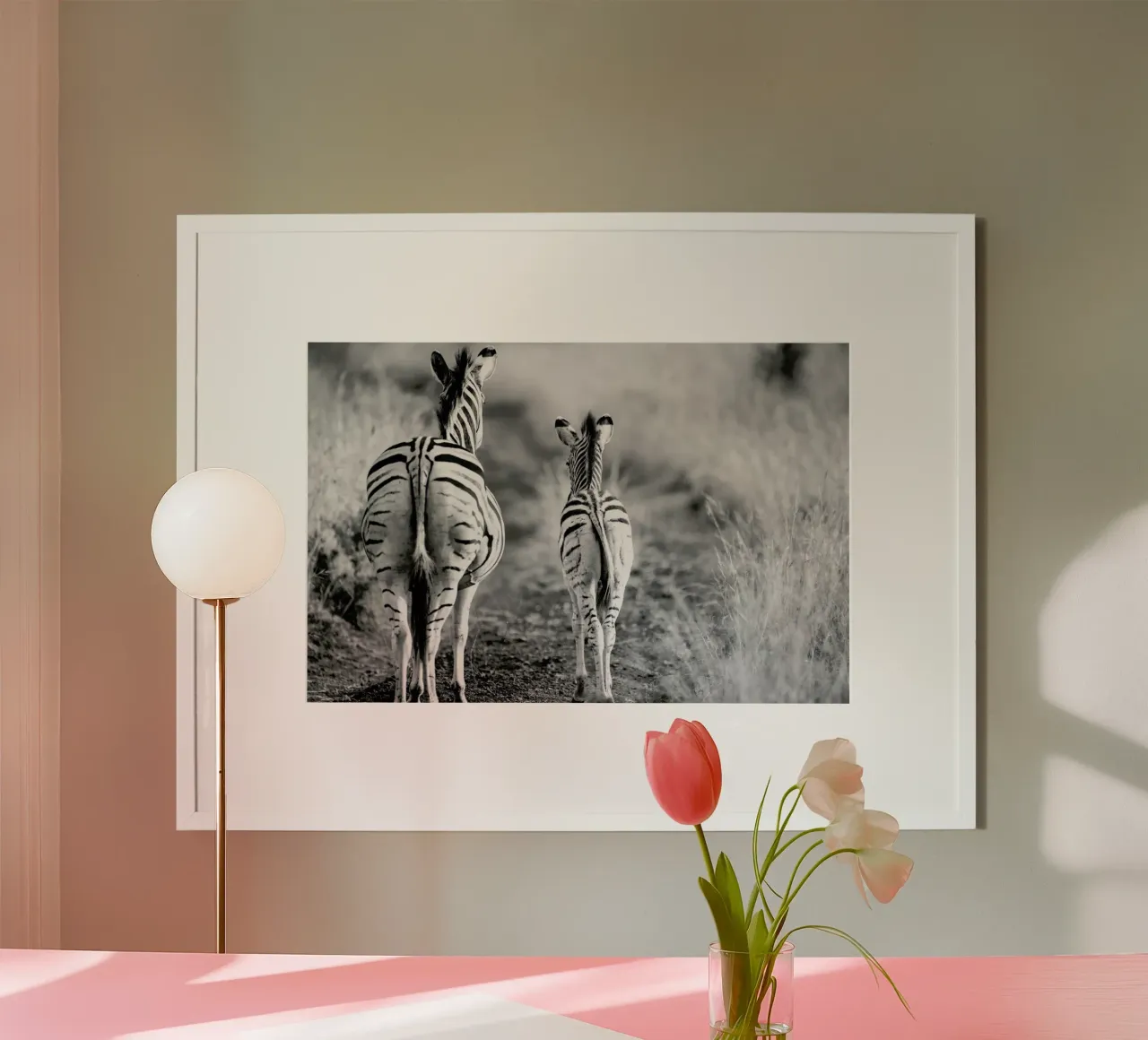 Zebra family poster con telaio in plastica da Shot By Clint