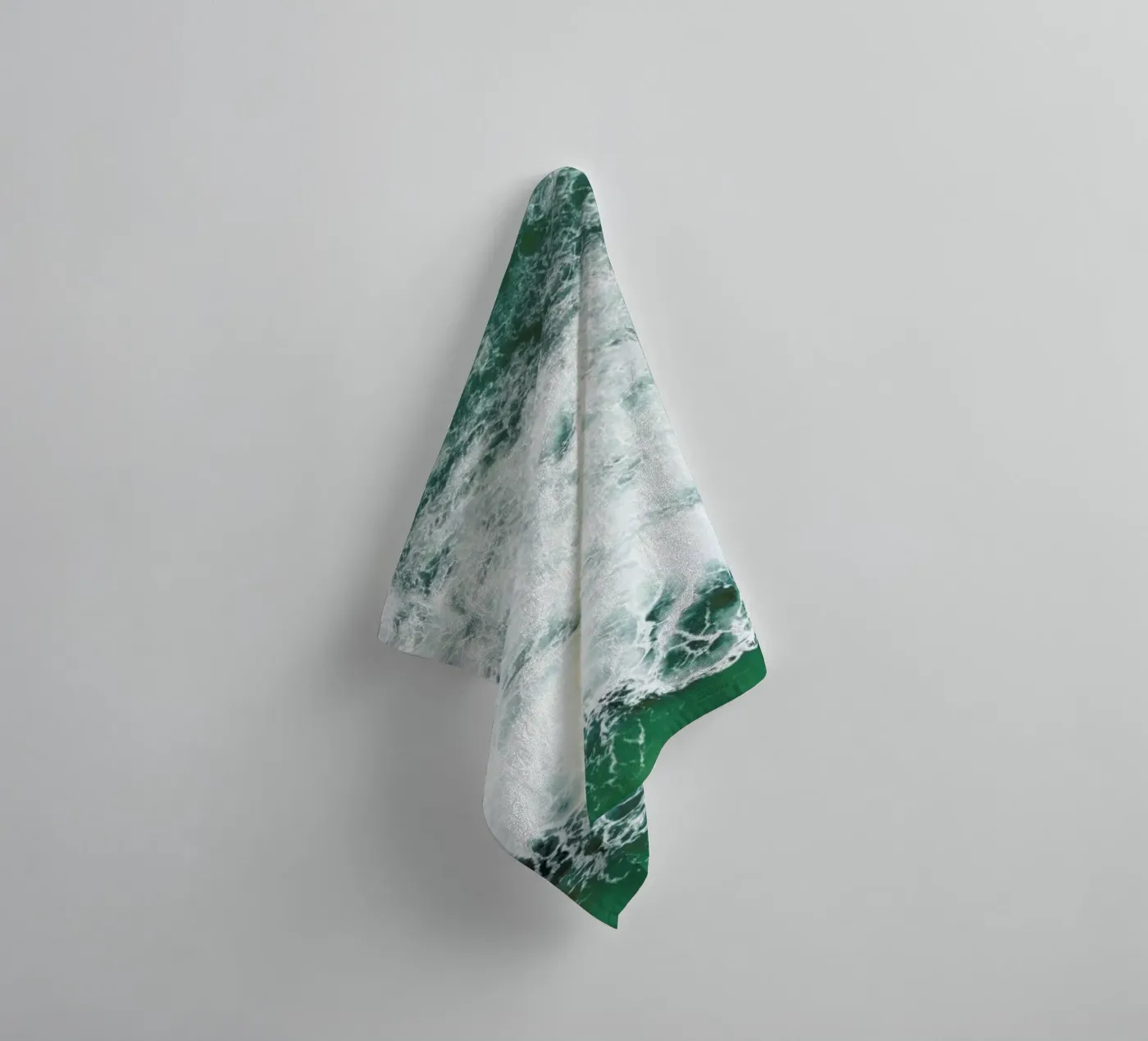 Wavescapes 01 badhanddoek van Shot By Clint