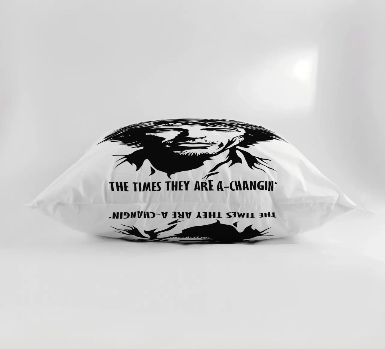 The Times They Are A-Changin' | Bob Dylan Portrait cuscino da Autofocus