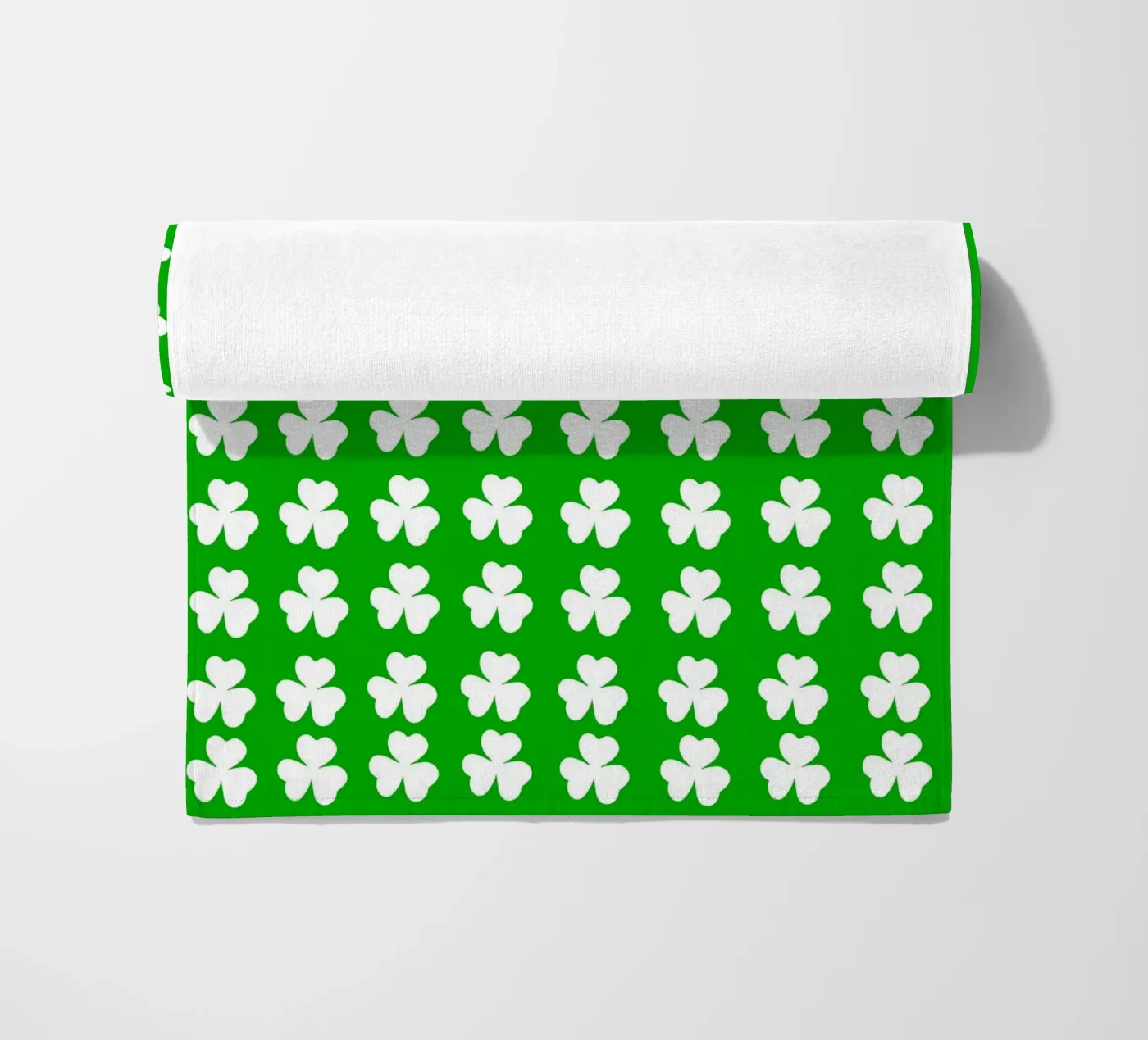 Three lucky leaf clover pattern strandhanddoek van baobabprintstore
