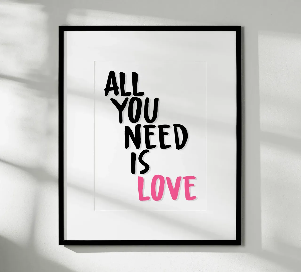 Poster "All You Need Is Love poster con telaio in alluminio da Wall of Words