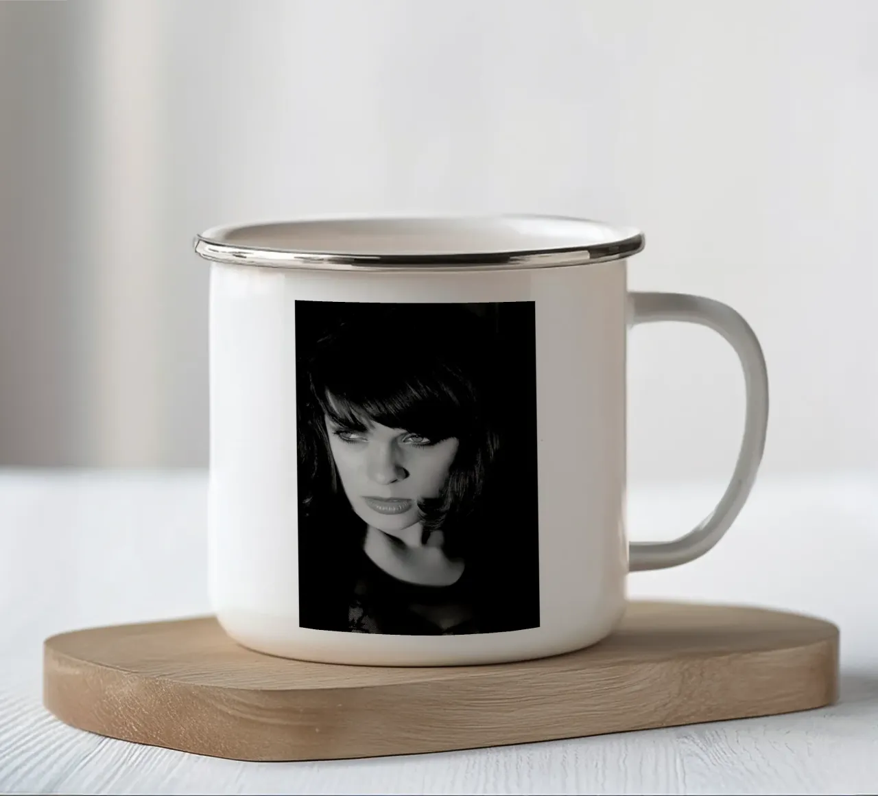 Pinned tazza in smalto da Efacts Photography