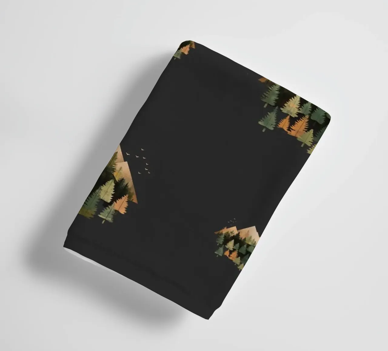 Green emerge 2 - monogram asciugamano da bagno da The Quiet Senju