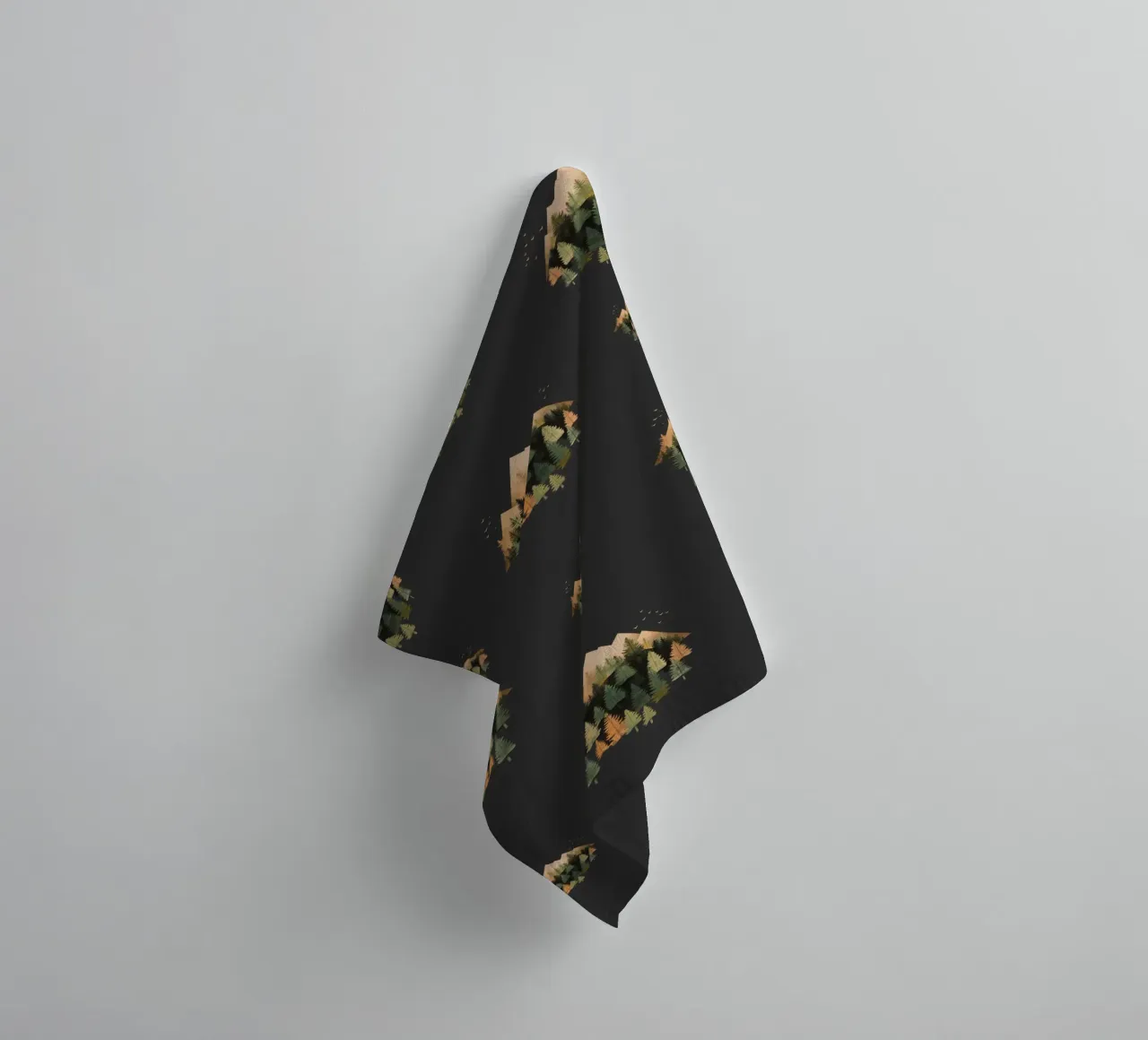 Green emerge 2 - monogram asciugamano da bagno da The Quiet Senju