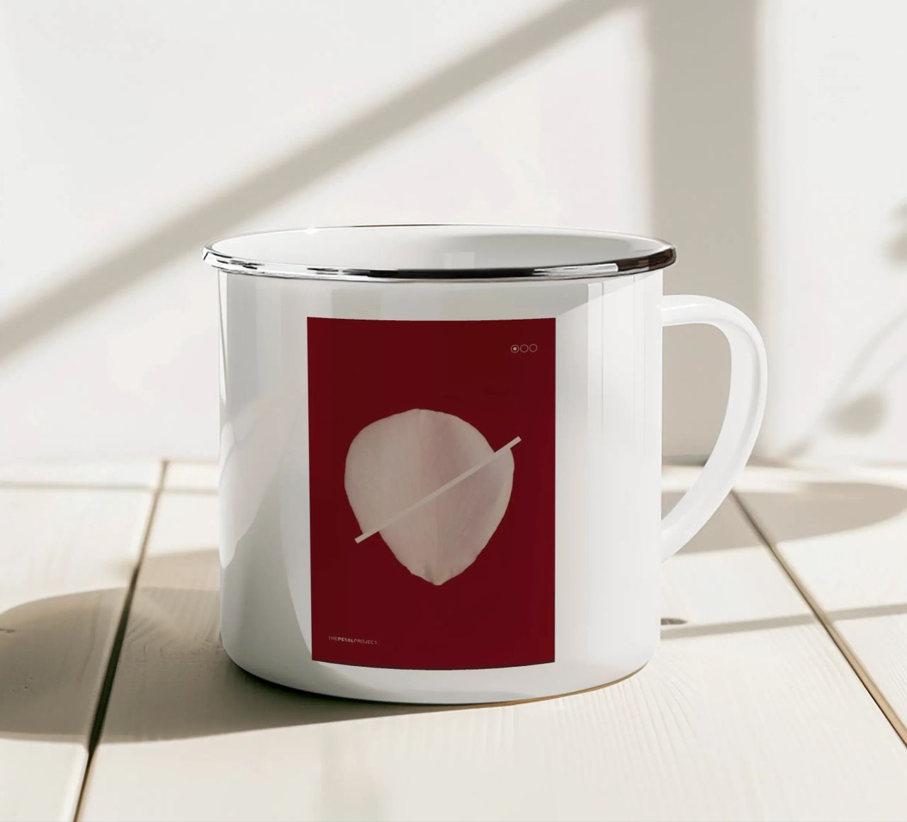 Petal Project No. 01 tazza in smalto da Bryon S. White