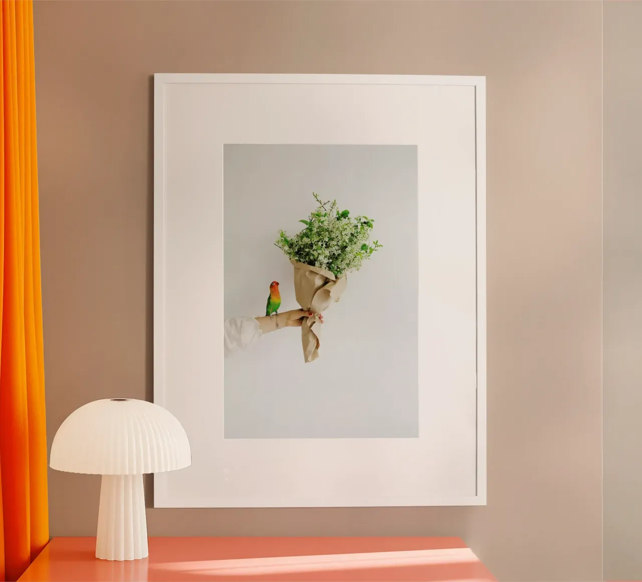 Parrot And A Girl poster con telaio in alluminio da Jovana Rikalo