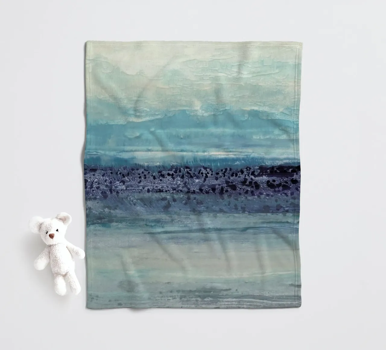 Serenity II coperta in pile da IRIS LEHNHARDT FINE ART