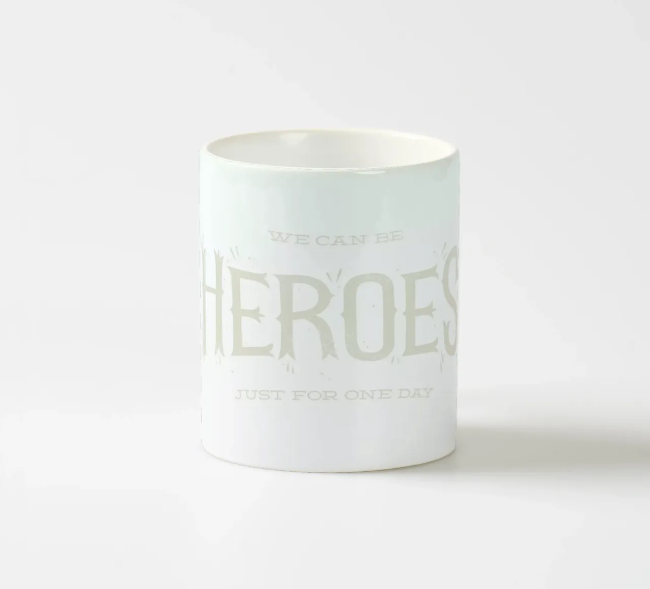 Heroes tazza in ceramica da Chris Wharton
