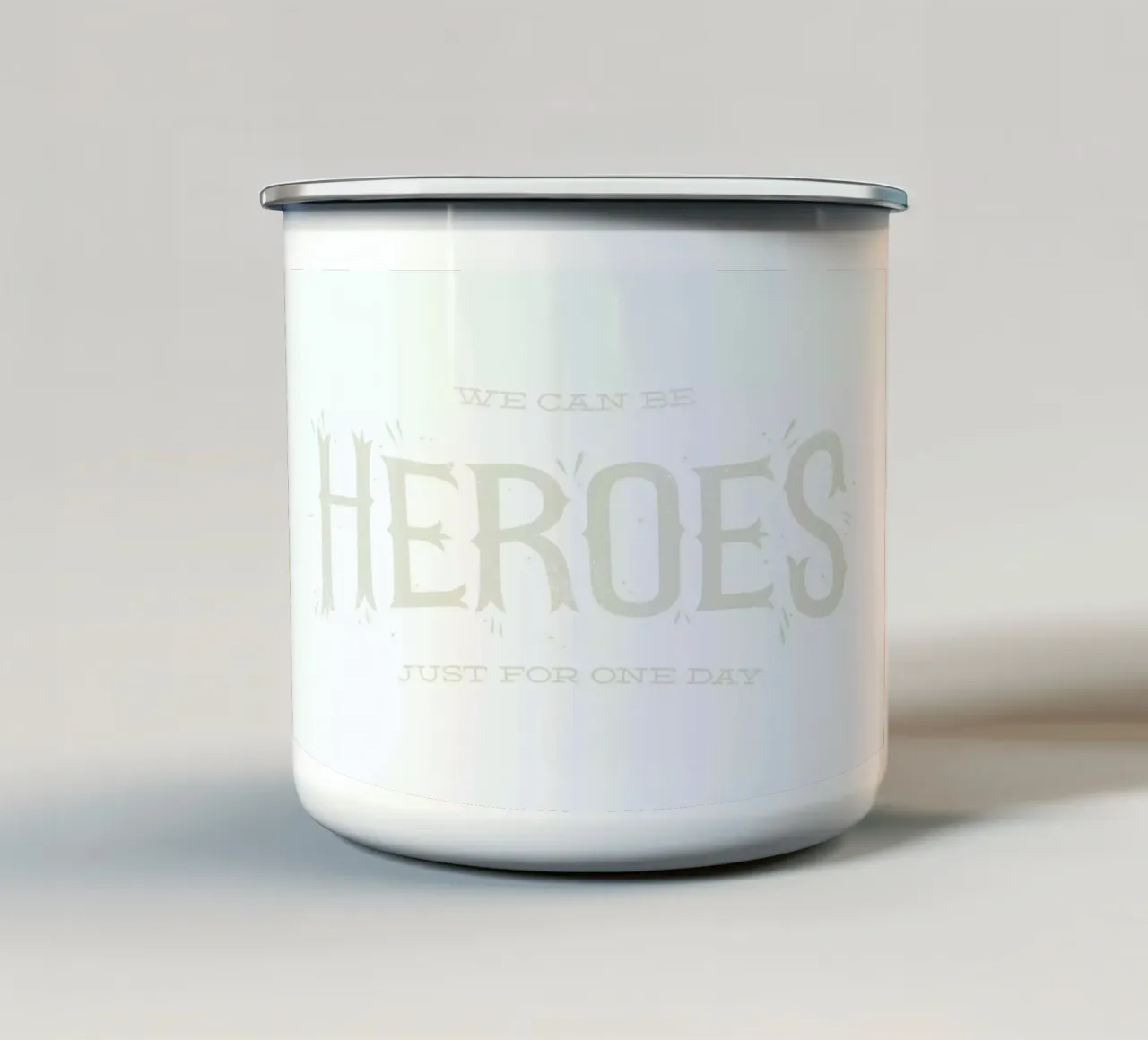 Heroes tazza in smalto da Chris Wharton
