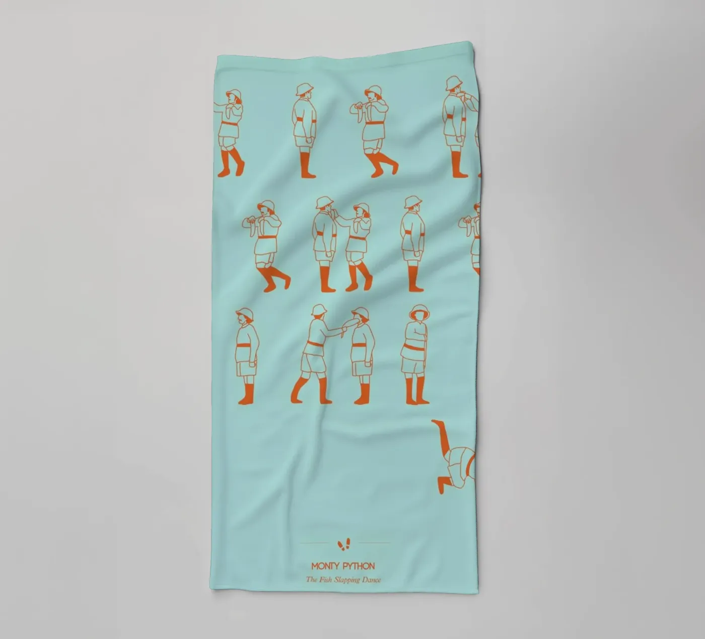 Monty Python - Fish Slap badhanddoek van Niege Borges