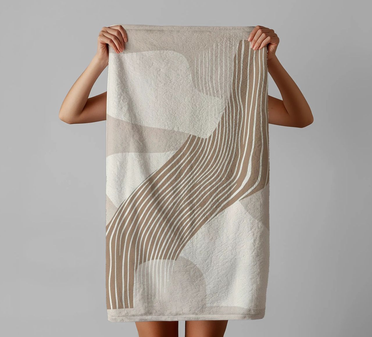 Abstract lines towel by Imagine