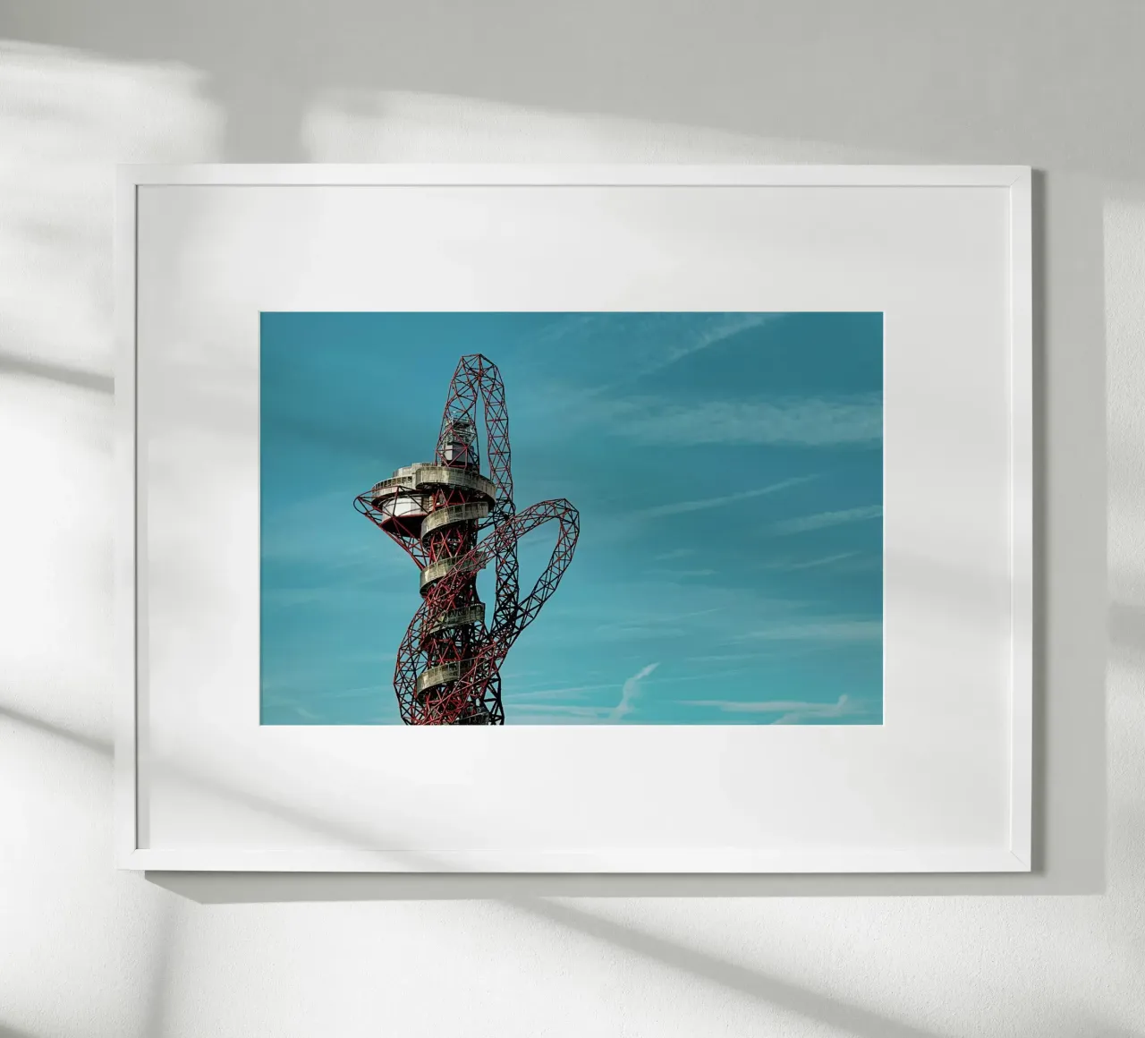 Orbit poster con telaio in legno da Michael Belhadi