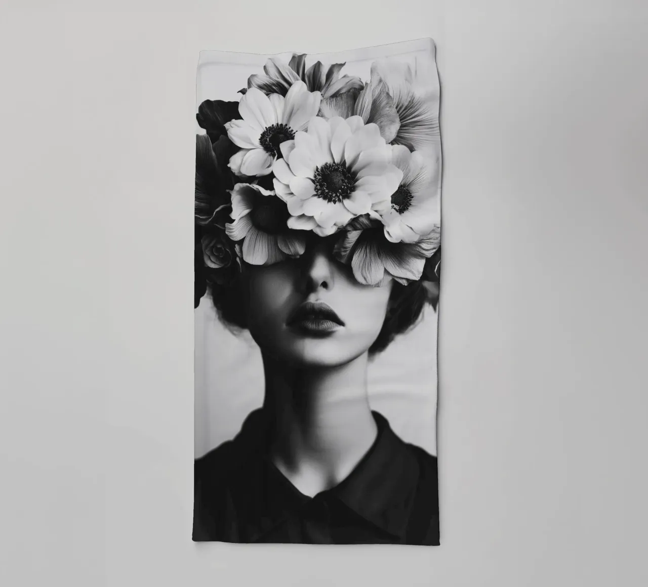 Donna con capelli a fiori asciugamano da bagno da Imagine