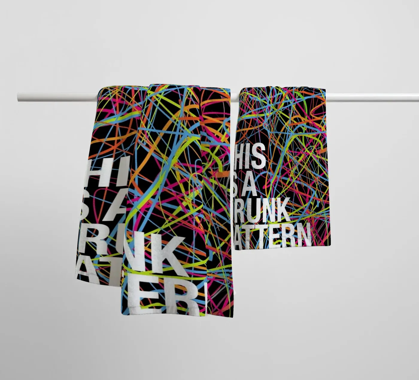 This is my drunk pattern badhanddoek van Danny Ivan