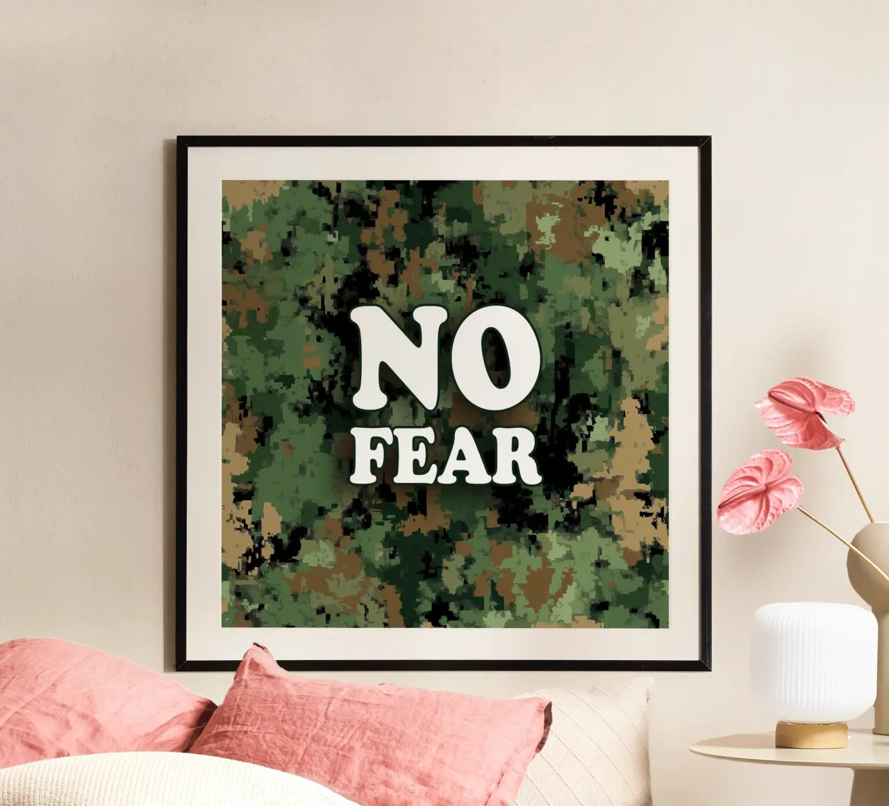 Camuflaje intrépido poster con marco de plástico de Motivate-Today