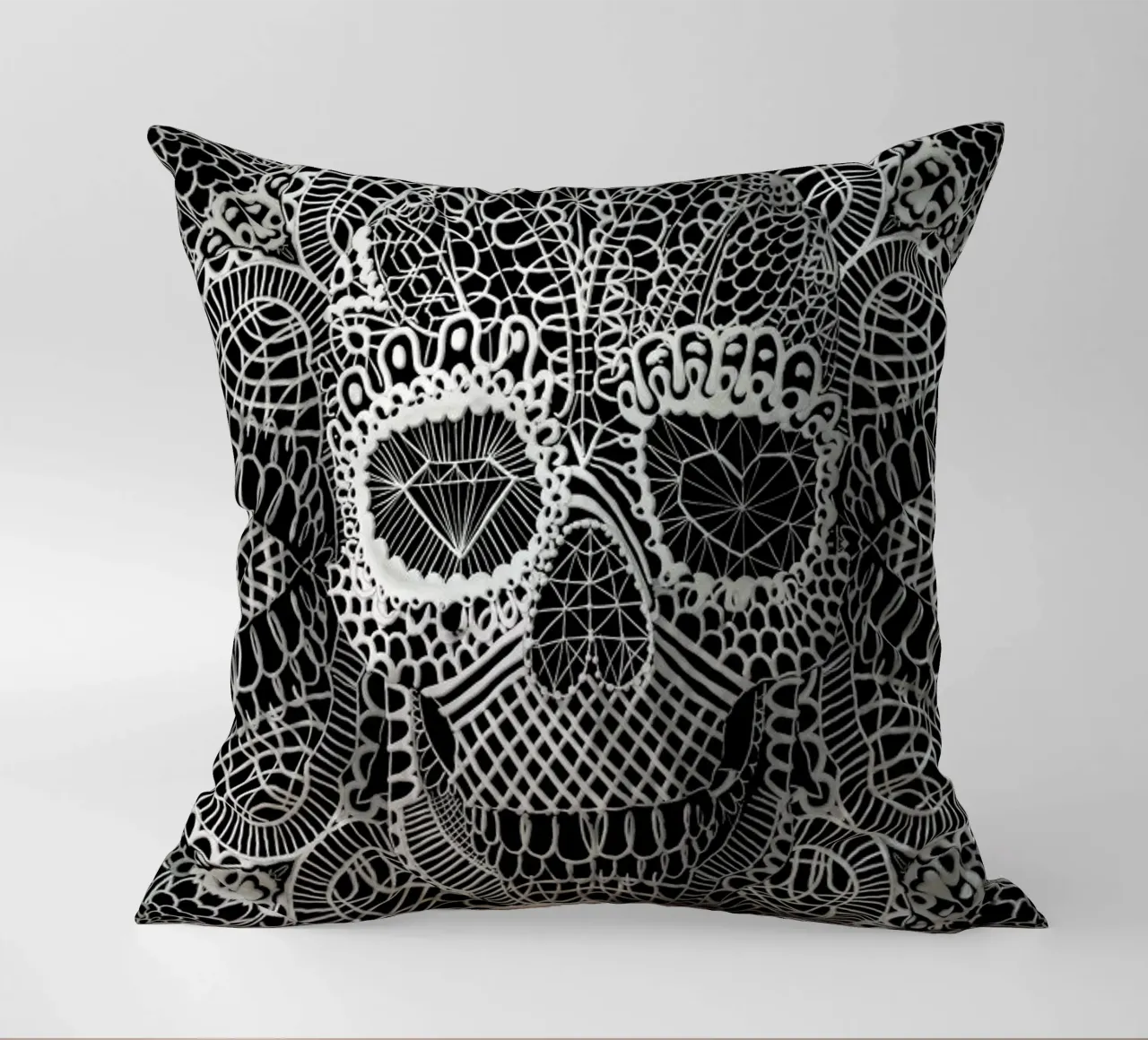 Lace Skull cuscino da Ali Gulec