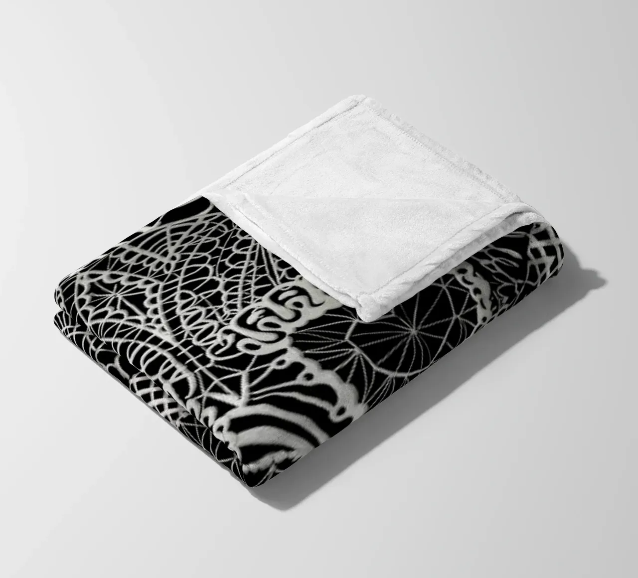 Lace Skull coperta in pile da Ali Gulec