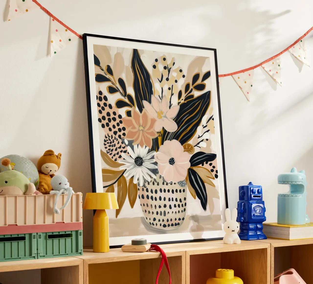 Weelderig stilleven in schemerig roze en goud | Canvas schilderij poster van Autofocus
