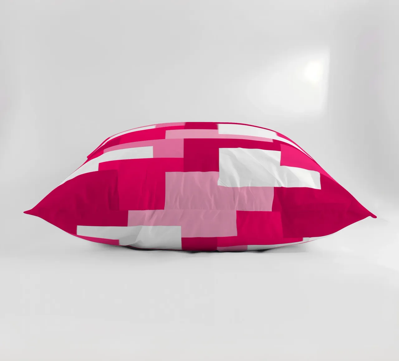 Pink square tiles cuscino da baobabprintstore