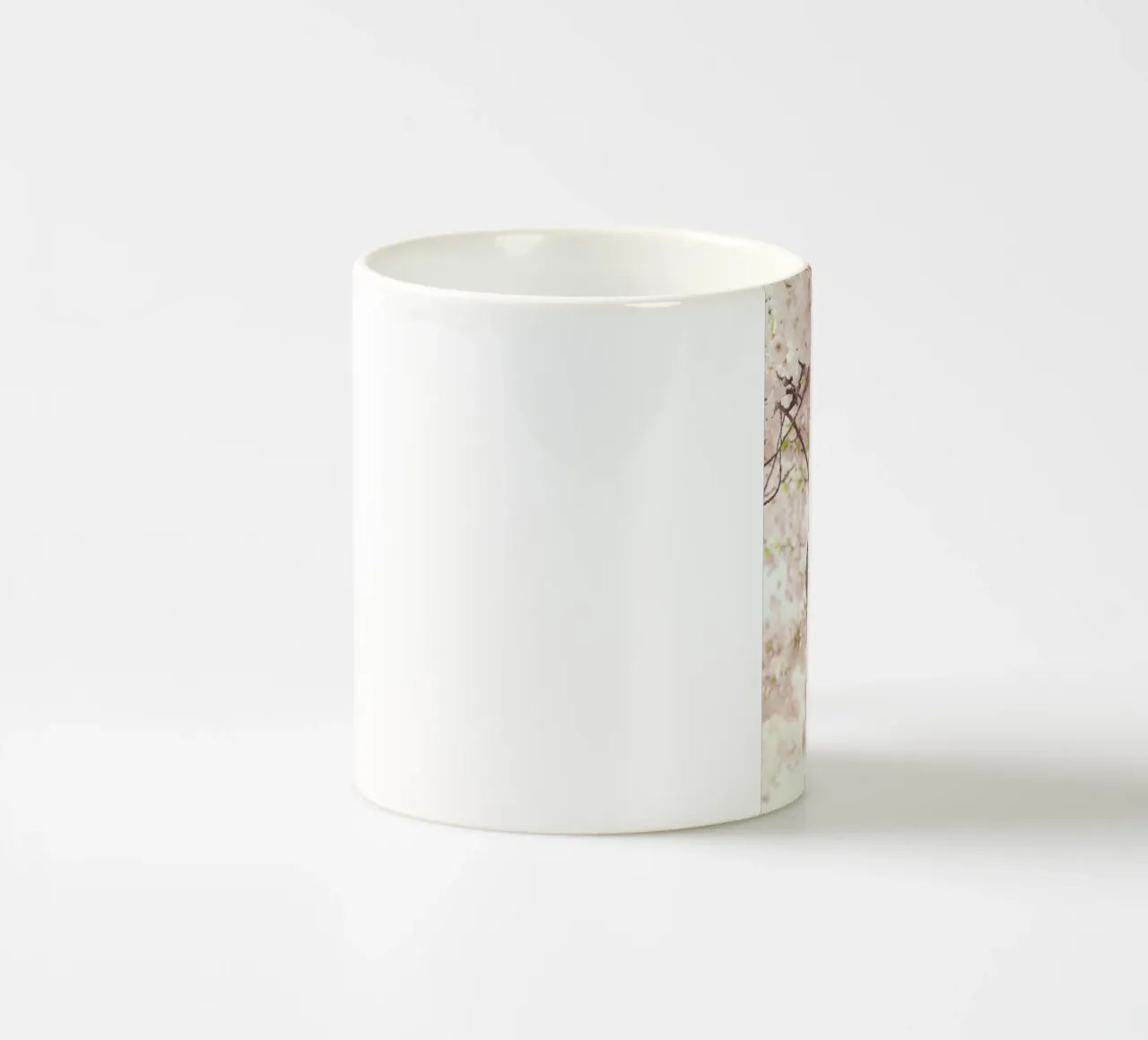 Sanctuary tazza in ceramica da Catherine McDonald