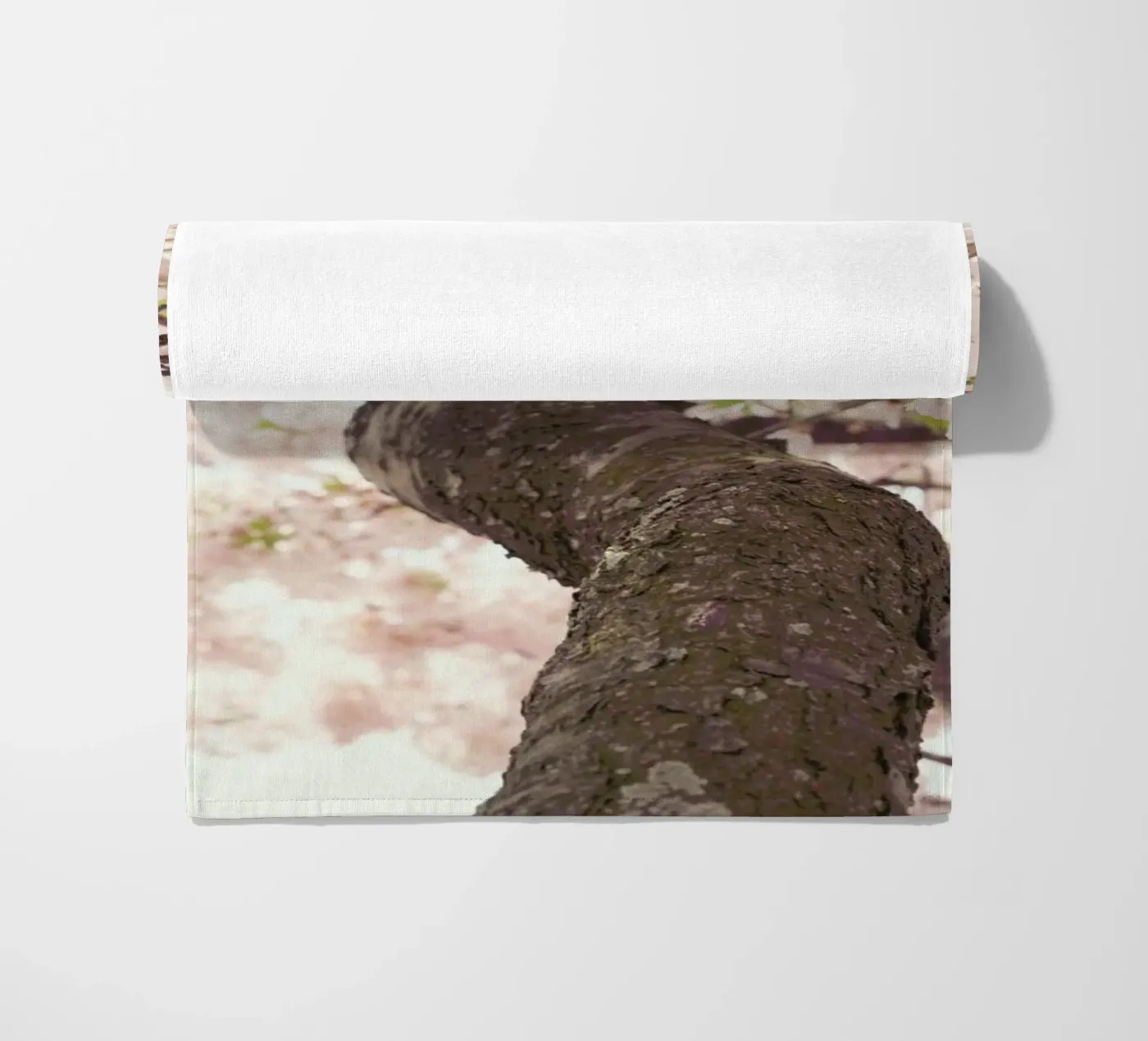 Sanctuary Strandtuch von Catherine McDonald