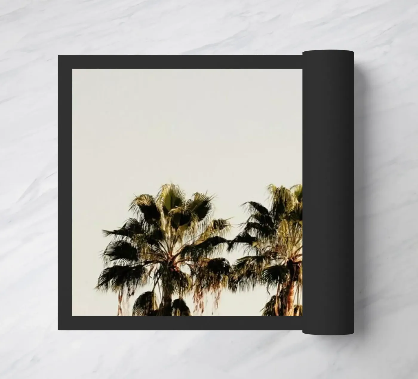 3 Palms Fußmatte von Catherine McDonald