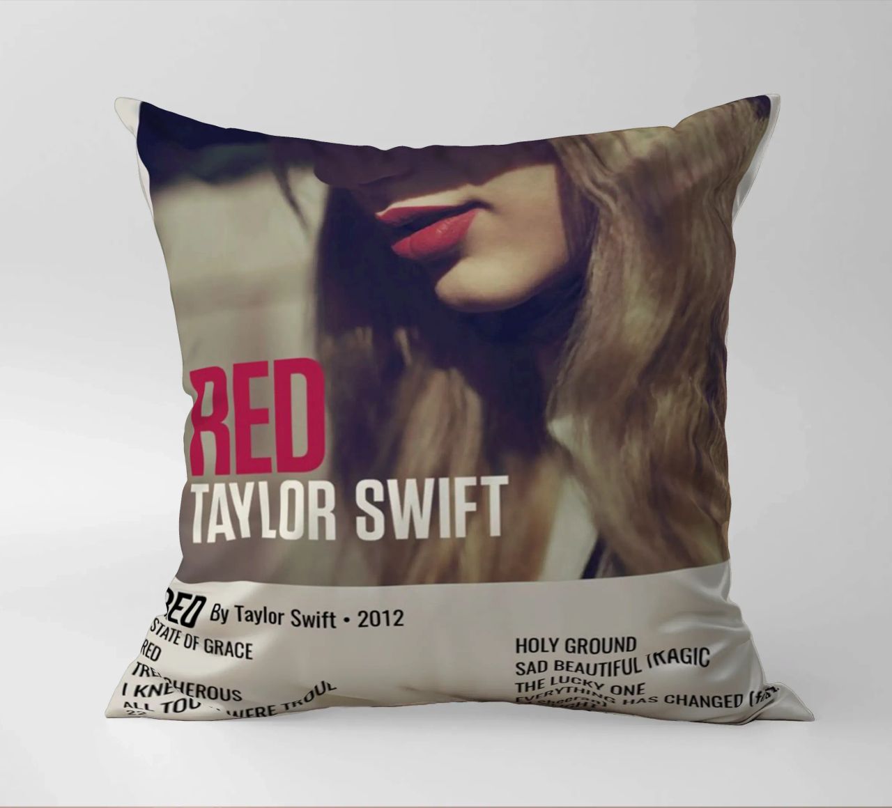 TAYLOR SWIFT RED By Taylor Swift - 2012 cuscino da SoundStudio