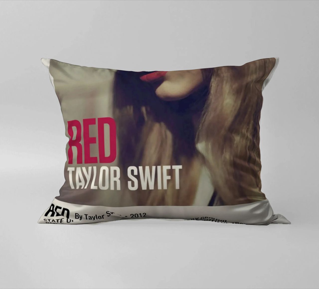 TAYLOR SWIFT RED By Taylor Swift - 2012 cuscino da SoundStudio