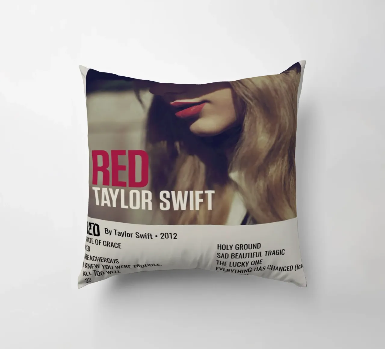 TAYLOR SWIFT RED By Taylor Swift - 2012 Kissen von SoundStudio