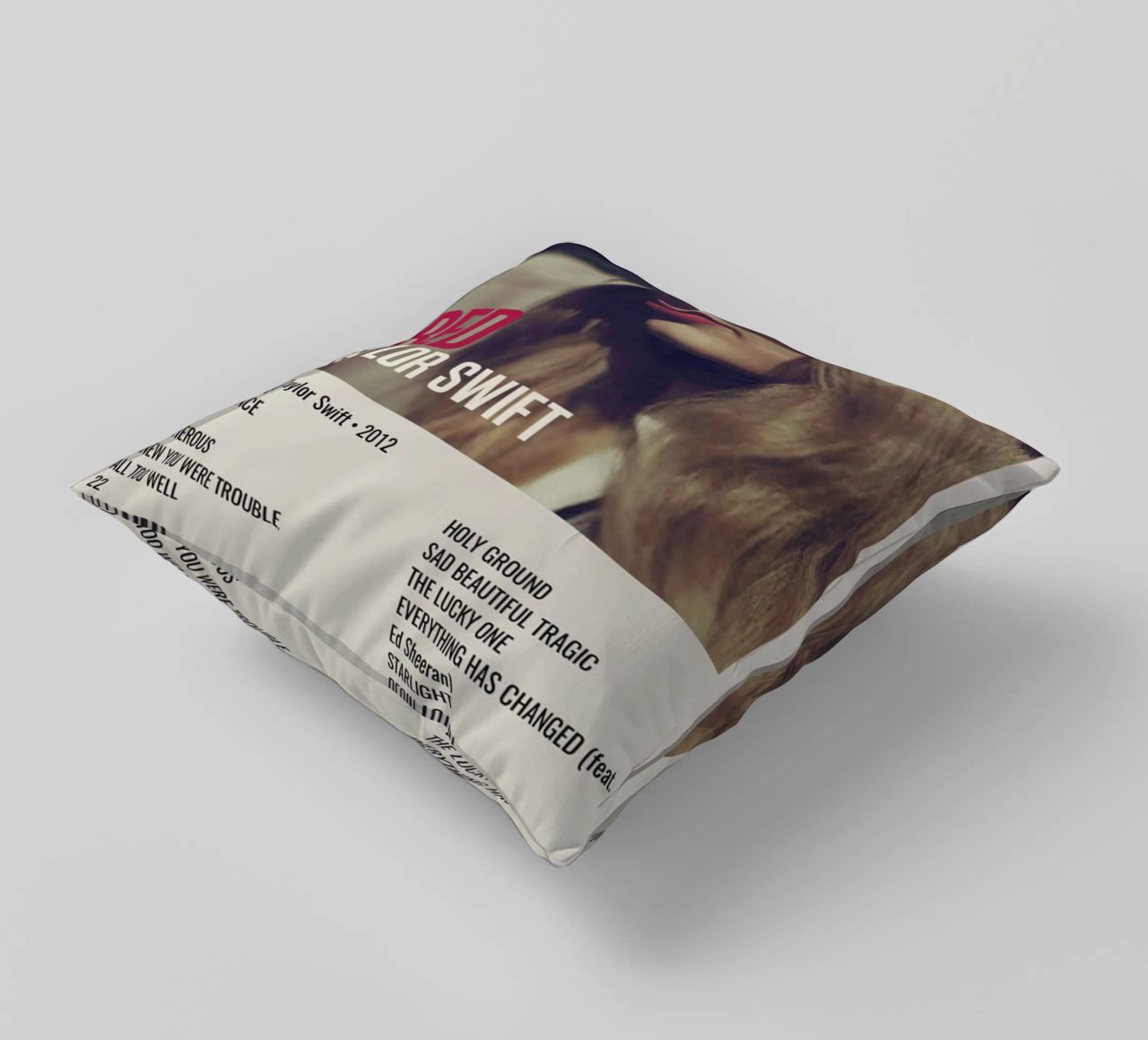 TAYLOR SWIFT RED By Taylor Swift - 2012 cuscino da SoundStudio