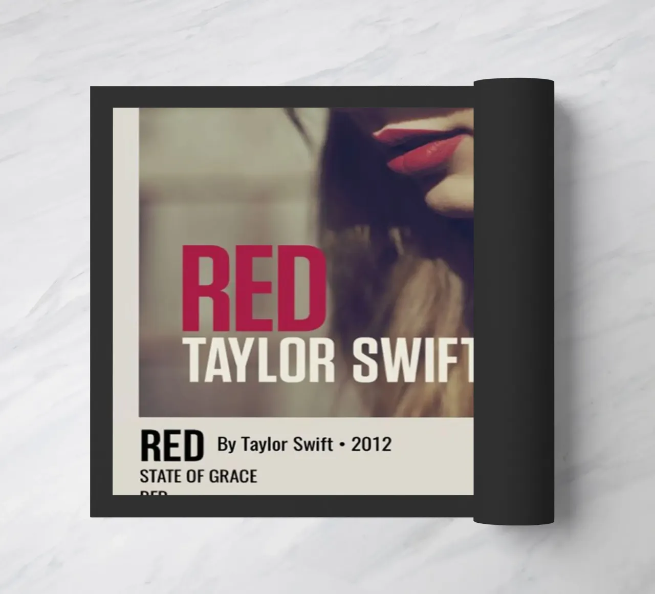 TAYLOR SWIFT RED By Taylor Swift - 2012 Fußmatte von SoundStudio