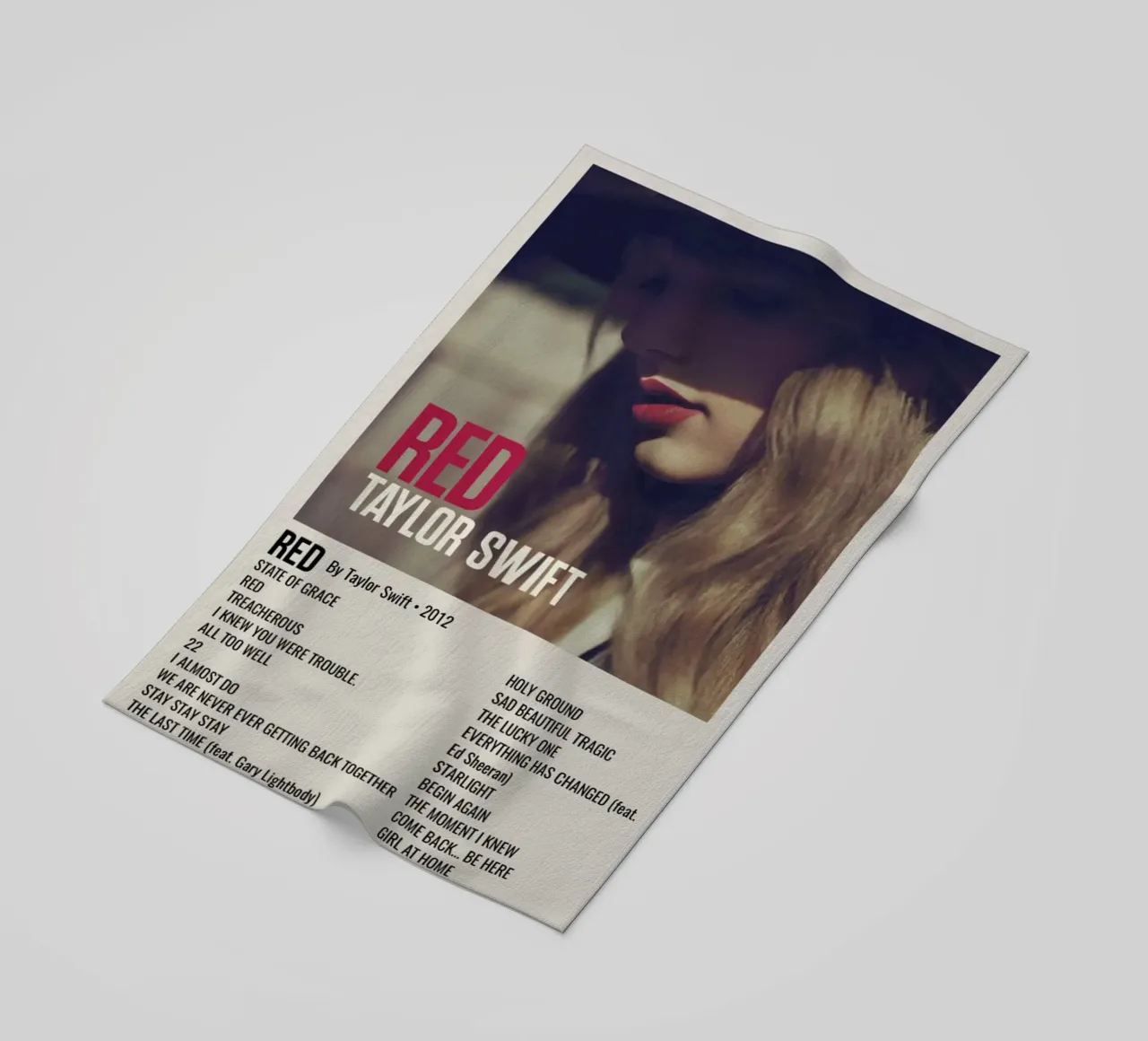 TAYLOR SWIFT RED By Taylor Swift - 2012 Strandtuch von SoundStudio