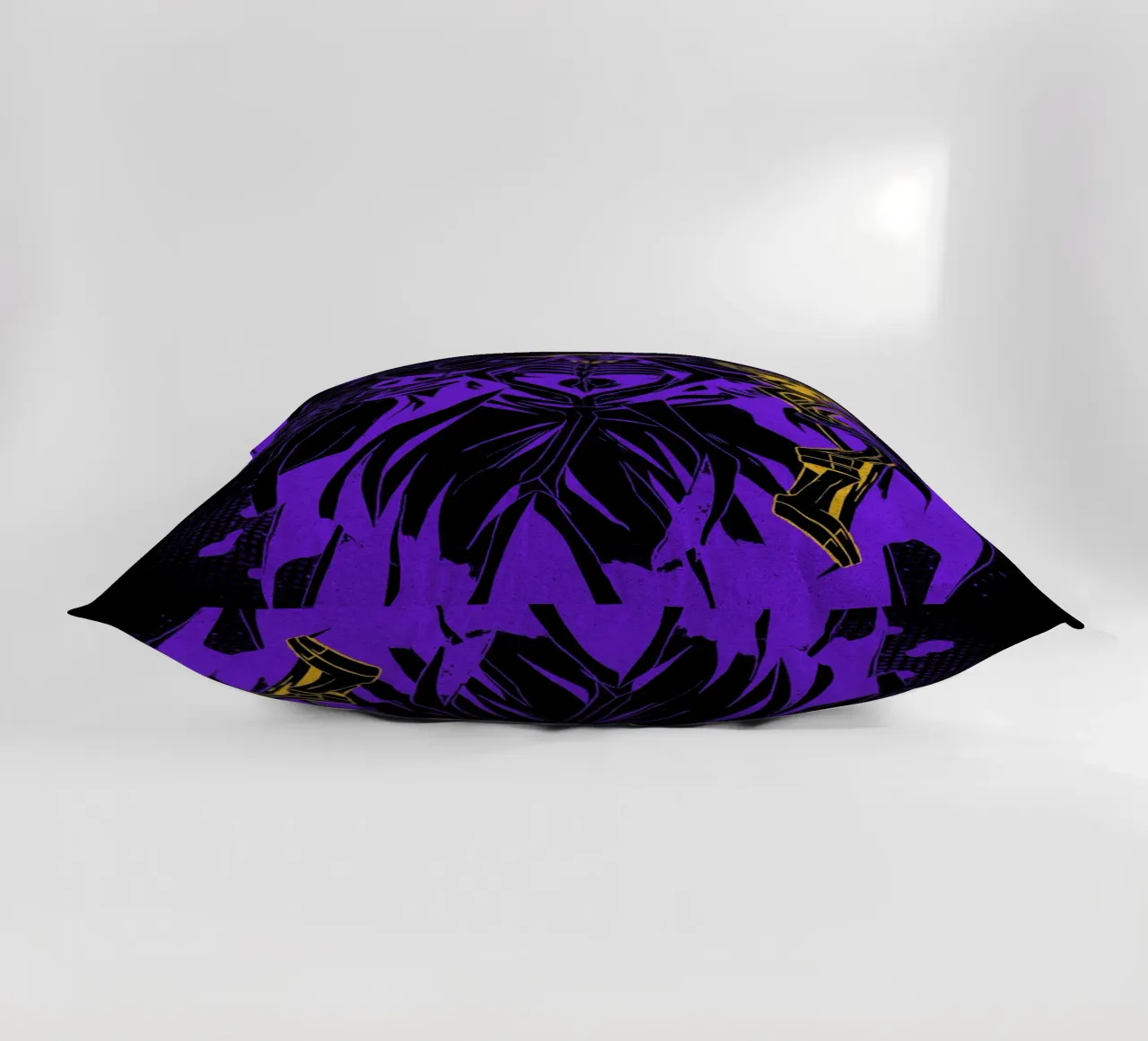 Overlord 1 cuscino da Neonartstudio