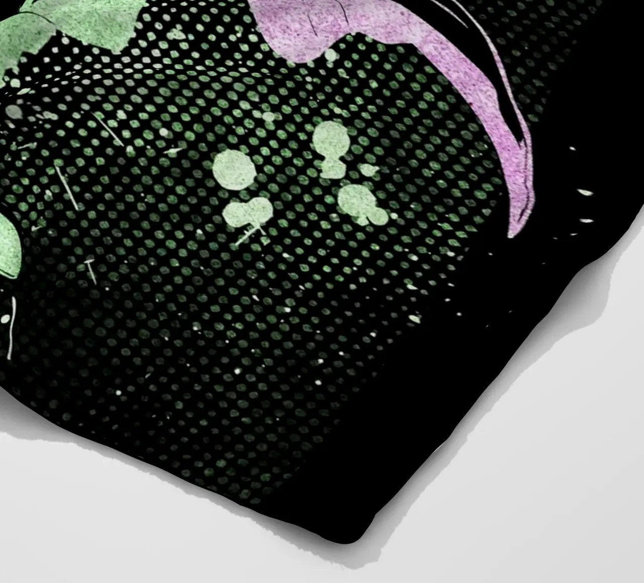 Roronoa Zoro coperta in pile da Neonartstudio