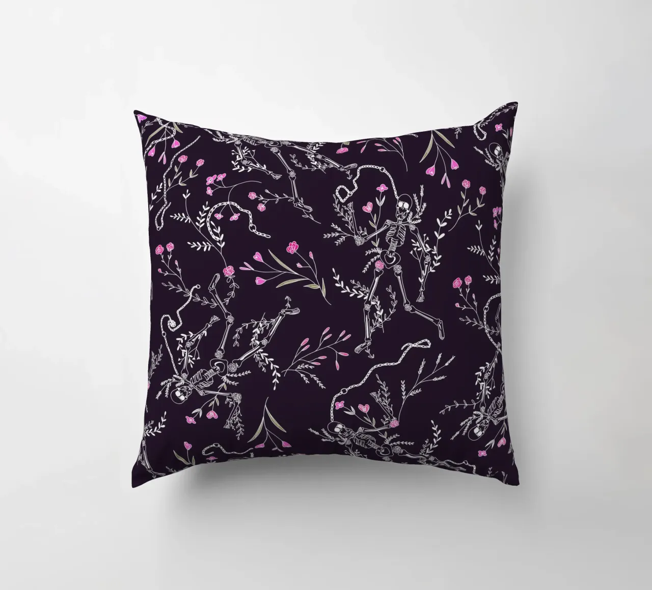 Skulls and Flowers Dark Pattern cuscino da anisillustration