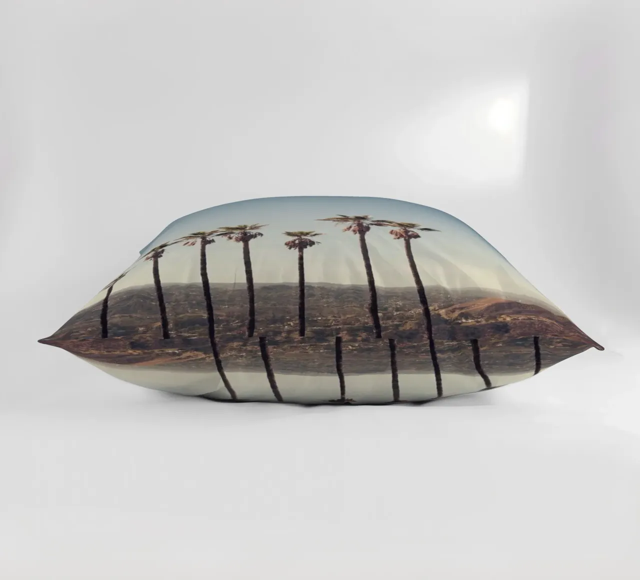 Hollywood Hills cuscino da Catherine McDonald