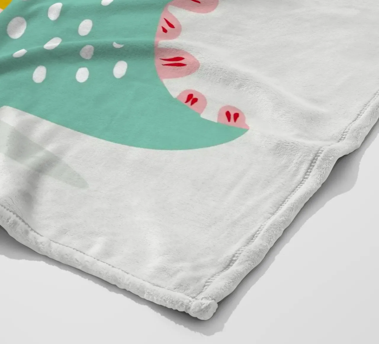 Simpatico mostro con corna colorate coperta in pile da namosh