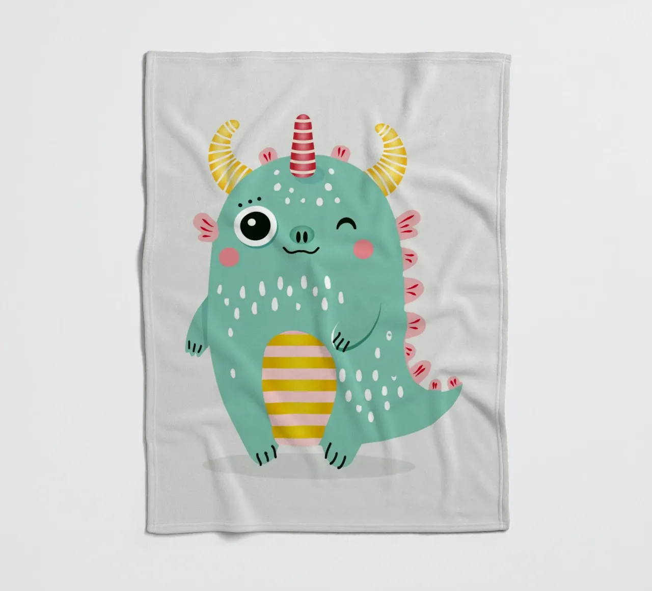 Simpatico mostro con corna colorate coperta in pile da namosh