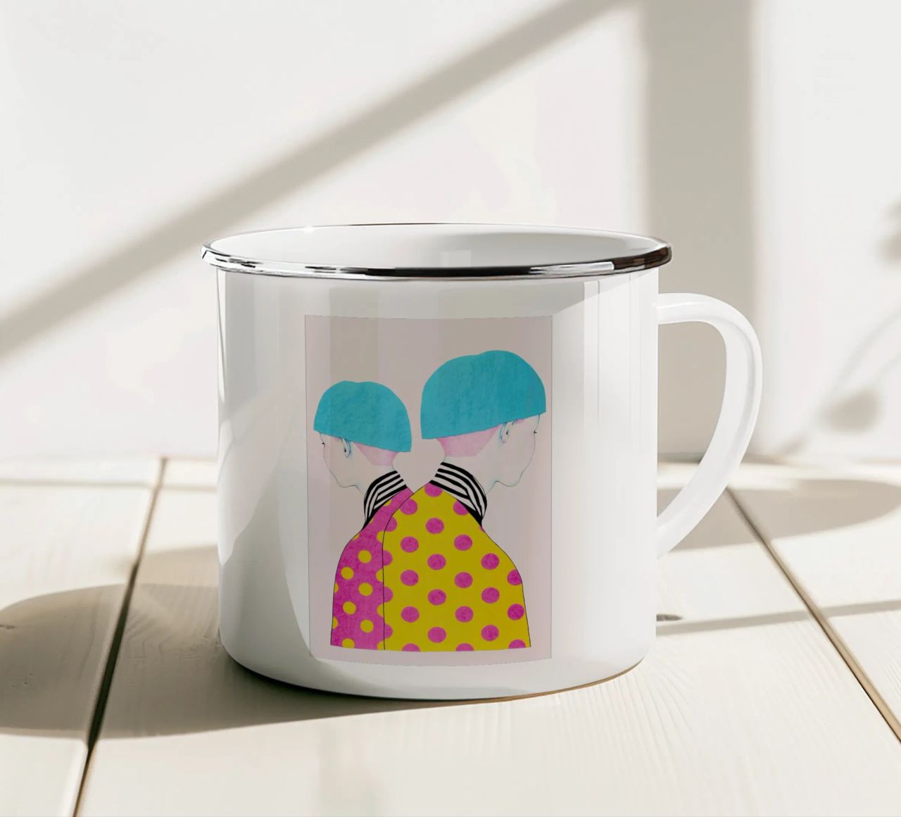Doubletrouble tazza in smalto da Natalie Foss