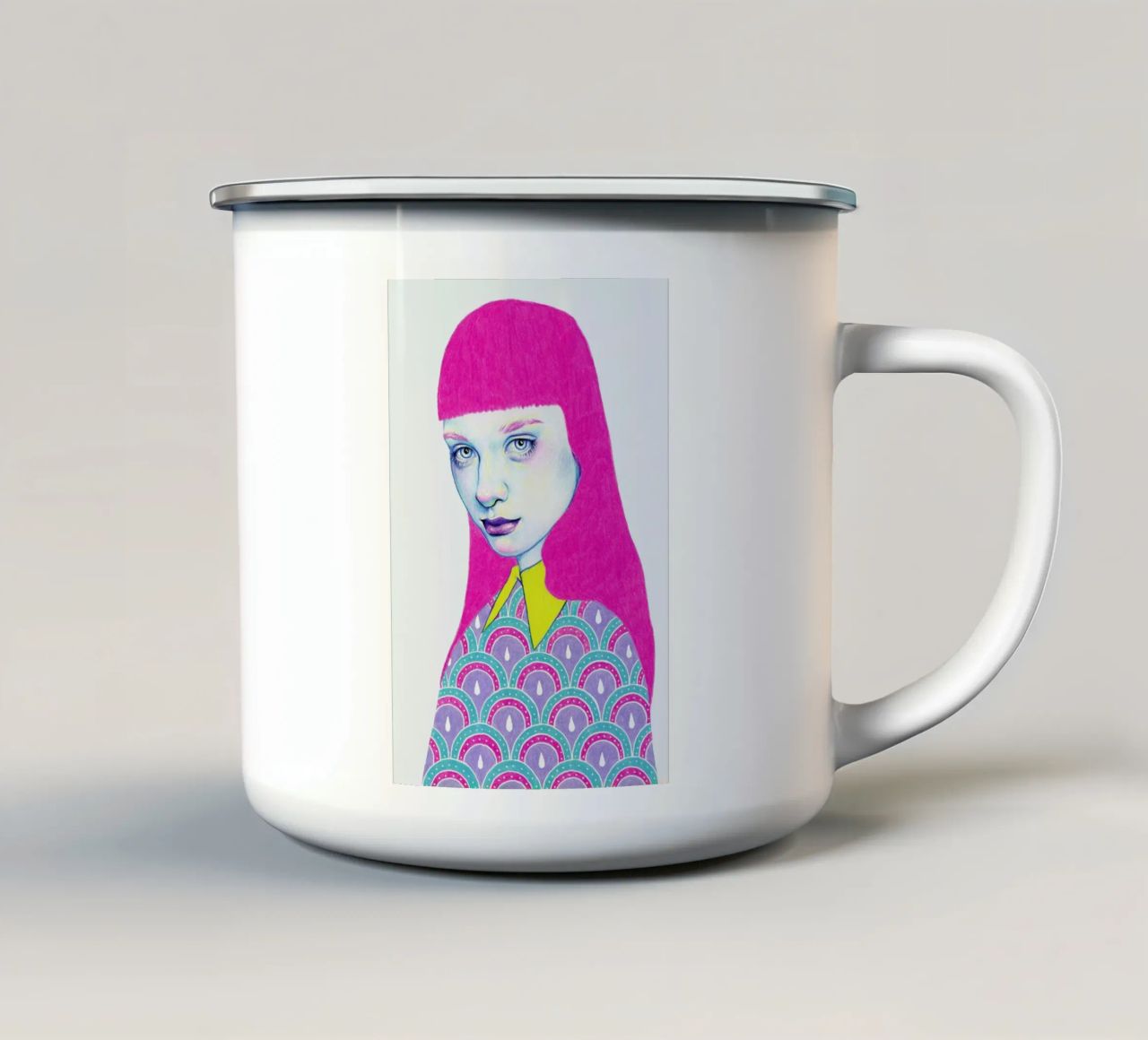 Sugar tazza in smalto da Natalie Foss