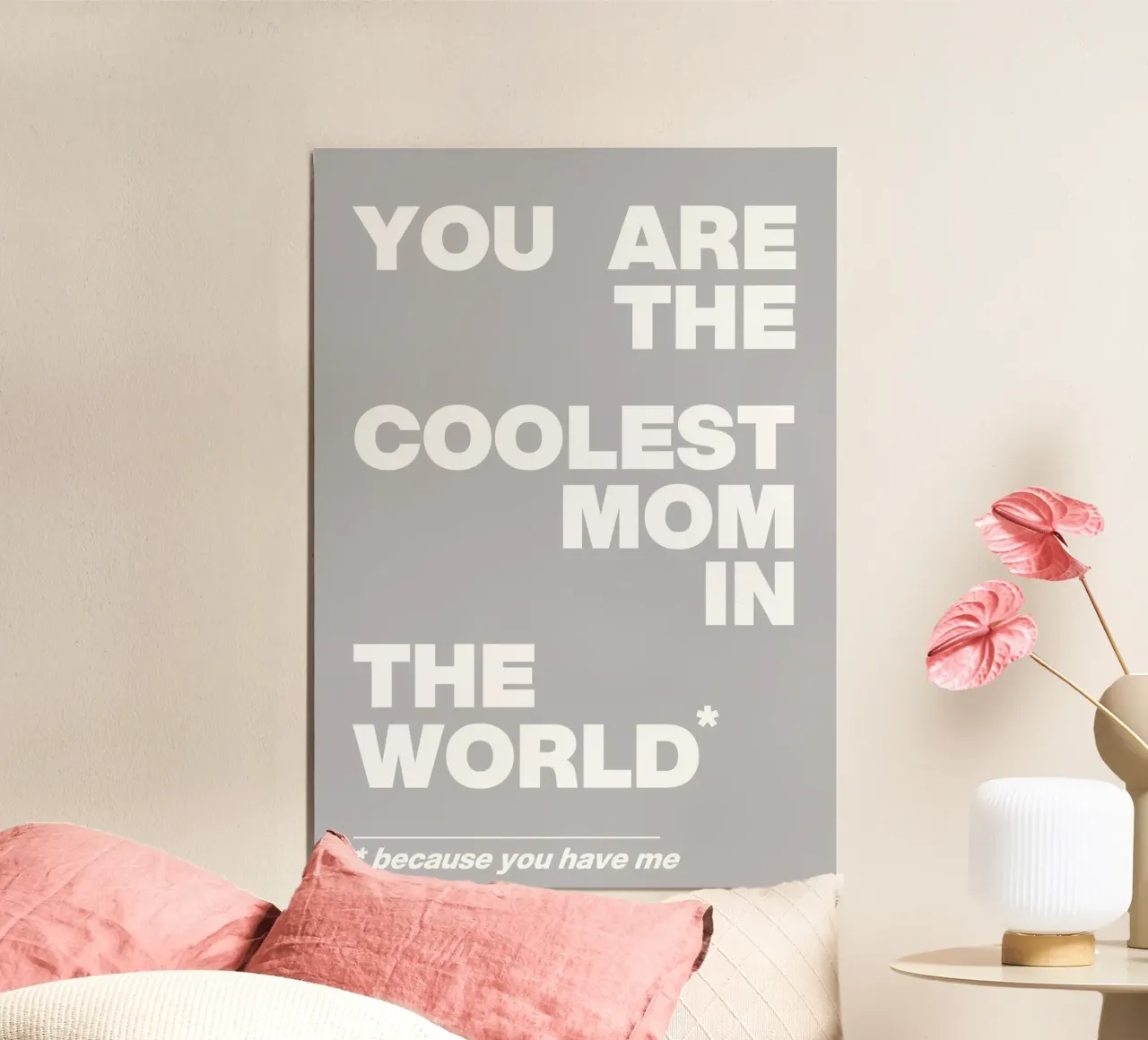 Coolest mom poster con telaio in plastica da Hey Vincent