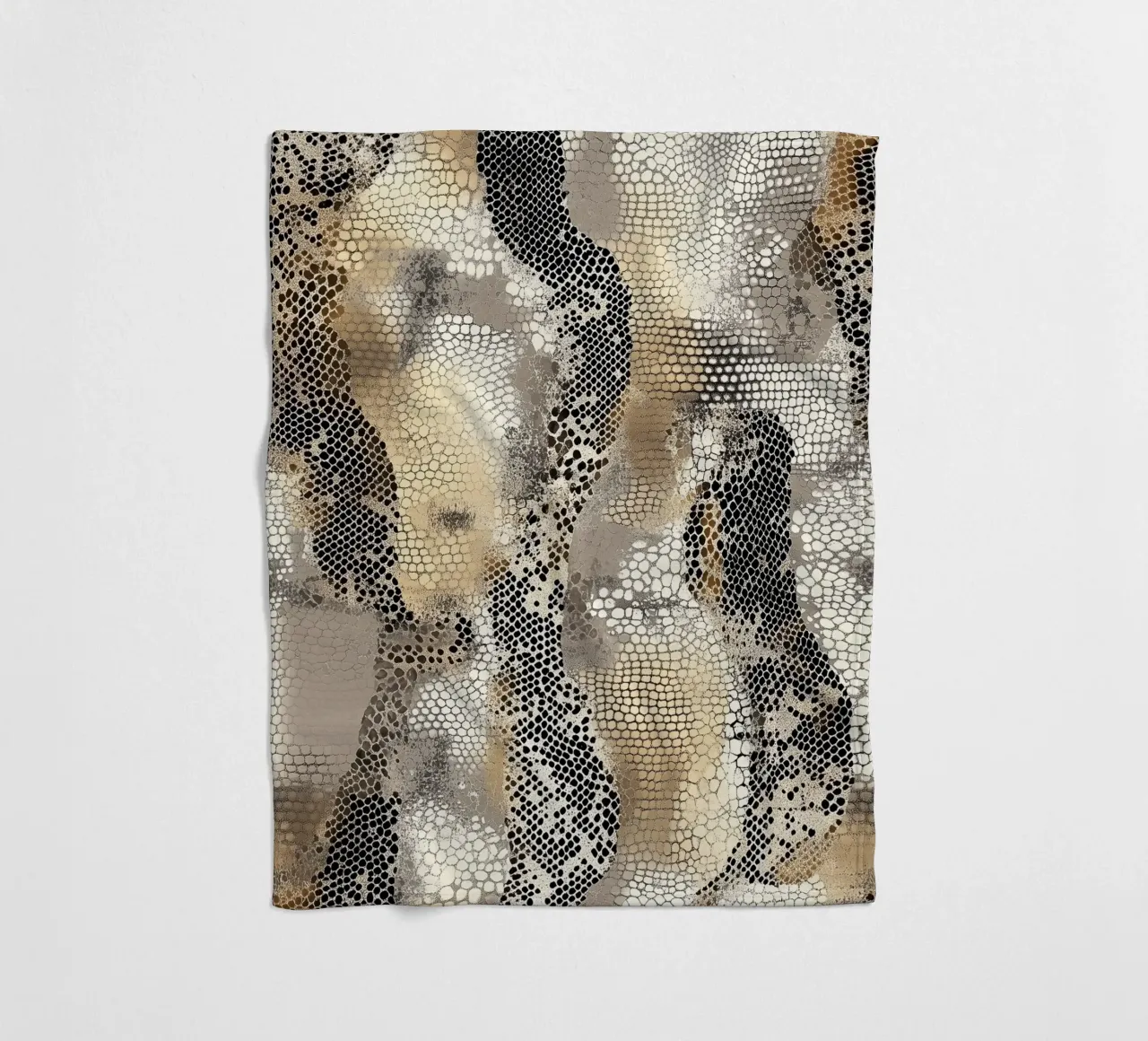 Stylish snake pattern fleece blanket by Carinaprint