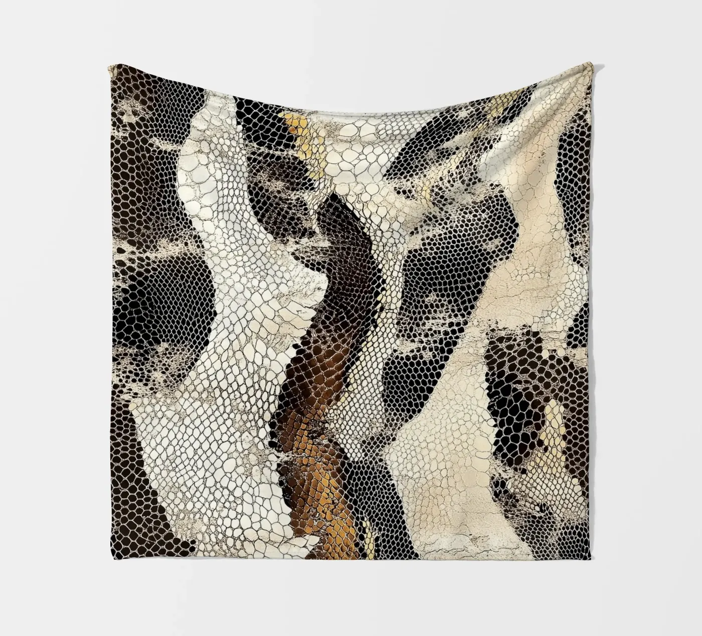 Moda con texture serpente coperta in pile da Carinaprint