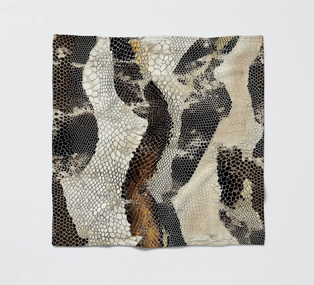 Moda con texture serpente coperta in pile da Carinaprint