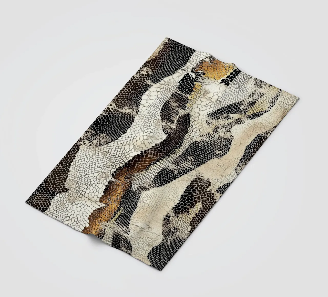 Moda con texture serpente coperta in pile da Carinaprint