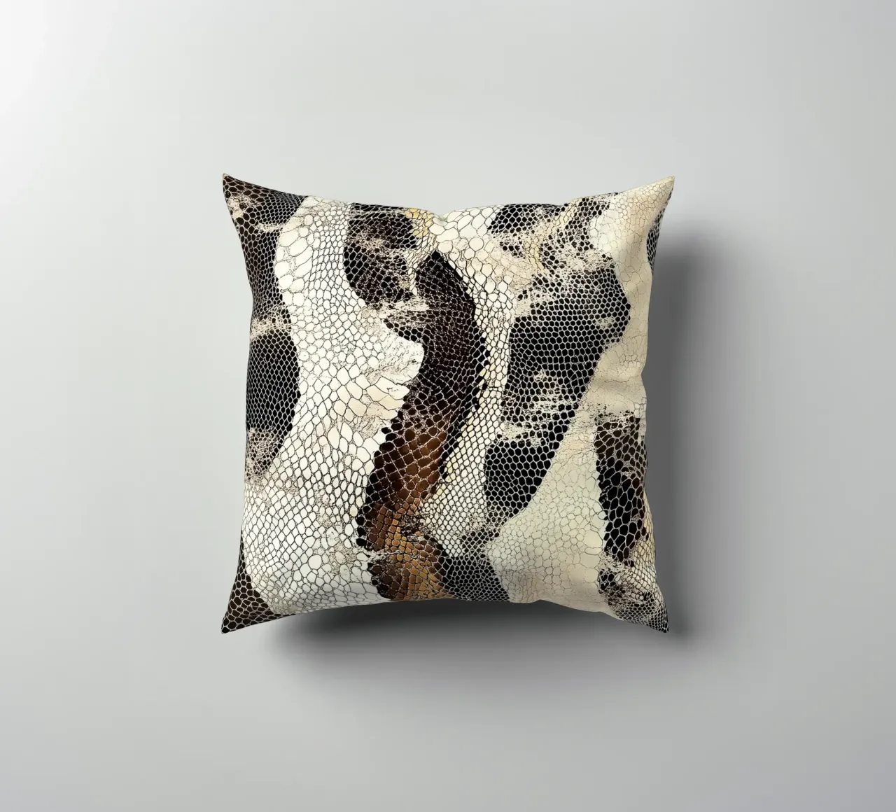 Moda con texture serpente cuscino da Carinaprint