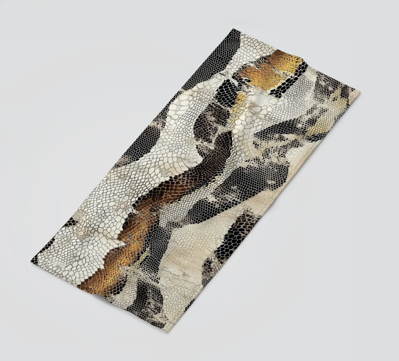 Moda con texture serpente telo mare da Carinaprint