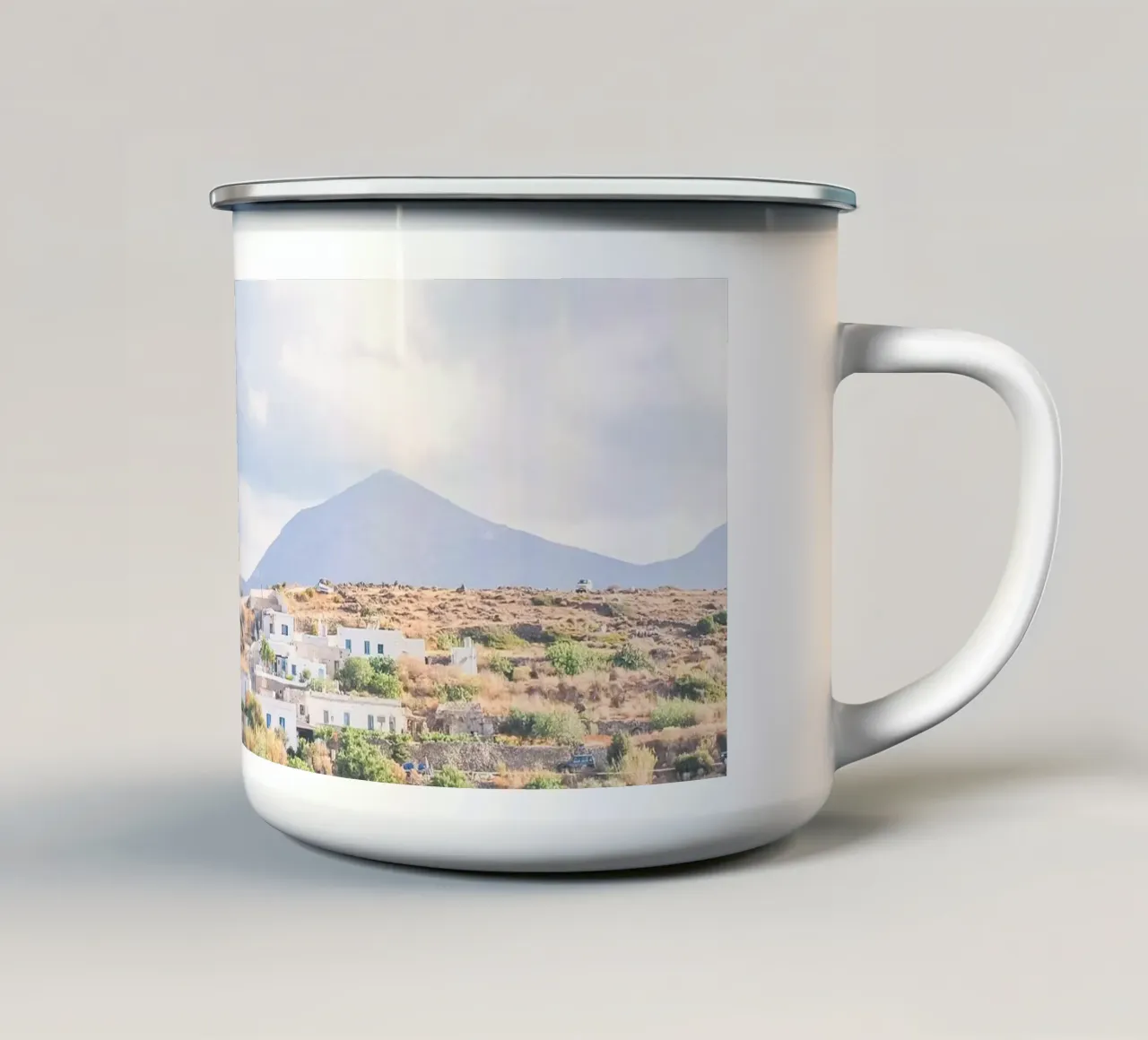 Milos, Grèce I Vue panorama sur montagnes de nature sauvage mug en émail de Julie Travel Photography