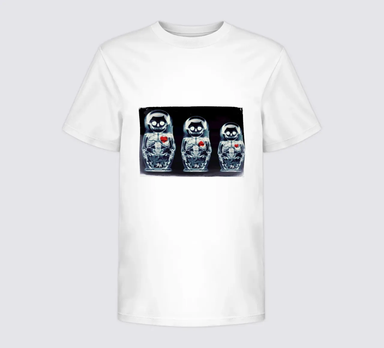 Nesting Doll t-shirt bambini da Ali Gulec