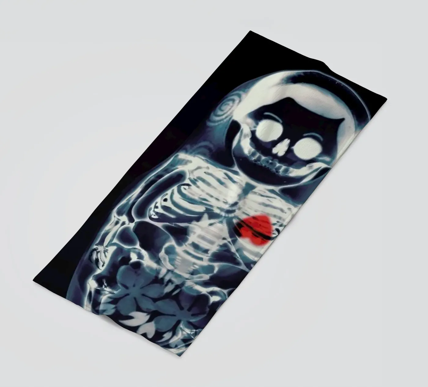 Nesting Doll strandhanddoek van Ali Gulec